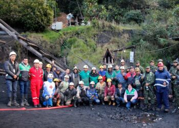 Mineros atrapados en mina de carbón de Zipaquirá fueron encontrados con vida