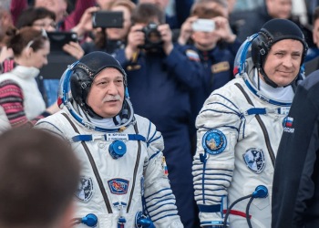 Un cosmonauta 2600 metros más cerca de las estrellas