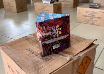 La Región Metropolitana de Policía de la Sabana, logró la incautación de 1/2 tonelada de pólvora y fuegos artificiales