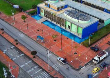 Oportunidades académicas y laborales para Estudiantes de grado 10.º y 11.º en la EPZ Zipaquirá.