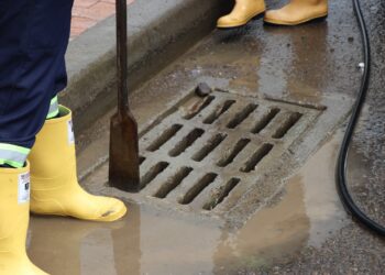 EPZ refuerza el mantenimiento del alcantarillado para garantizar el buen funcionamiento de la red