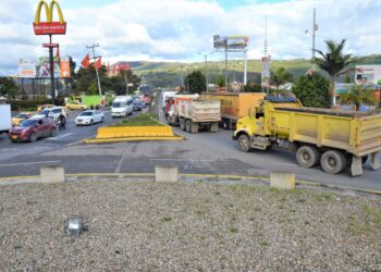 Chía modifica restricción e implementará pico y placa ambiental para carga pesada