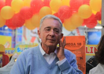 Así avanza la lectura del fallo del juicio contra el ex presidente Álvaro Uribe