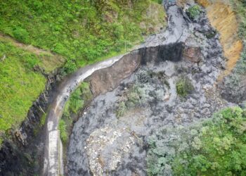 La UAEGRD activa plan de acción para asistir a las familias afectadas por los deslizamientos en Quetame