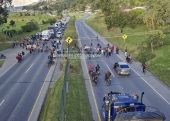 ¿Por qué fue el bloqueo de la vía Bogotá – Tunja a la altura de Tocancipá?