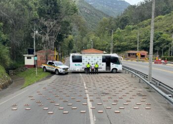 Conductor con 266 paquetes de cocaína en bus intermunicipal en Cáqueza fue capturado