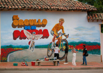 Renovación mural “El Orgullo de Mi Patria” en Zipaquirá