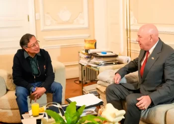 Petro se reunió con el encargado de Negocios de Estados Unidos en Colombia frente a la difícil situación diplomática