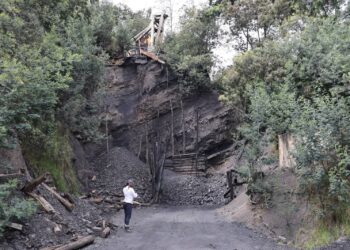 Autoridades suspenden mina ilegal de carbón que invadía ronda hídrica en Cucunubá, Cundinamarca
