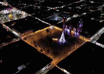 EPZ enciende la navidad en la Catedral Diocesana