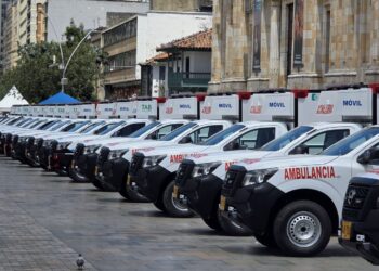 Cajicá, Cogua, Nemocón y otros municipios fueron beneficiados con entrega de ambulancias 