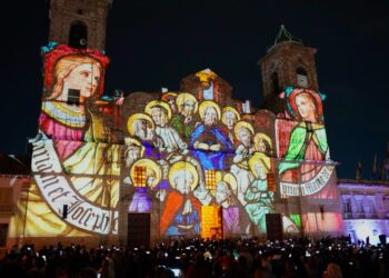 Zipaquirá: entre luces de mapping y fachadas históricas durante Semana Santa 