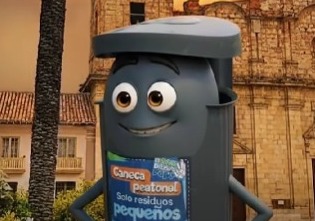 Renovación e instalación de nuevas canecas en Zipaquirá: entre el servicio técnico y el reto social