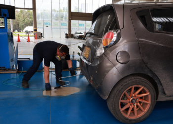 CAR inicia monitoreo en tiempo real de las emisiones vehiculares en Sabana Centro y Occidente