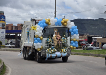 EPZ se une a la iniciativa de sus conductores para conmemorar a la Virgen del Carmen en Zipaquirá