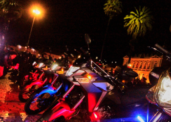 Alcaldía de Zipaquirá refuerza presencia del Ejército Nacional con 5 motocicletas para blindar el municipio con patrullajes